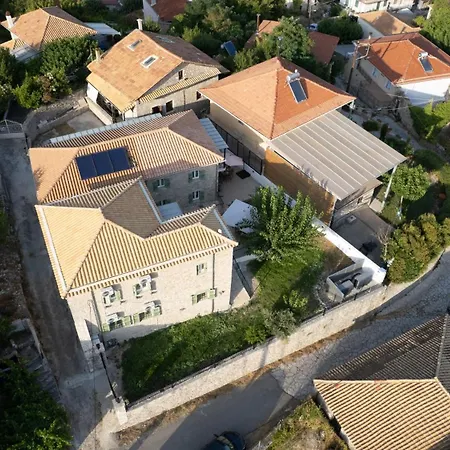 Dervisia Stonehouse 3 * Lazaráta