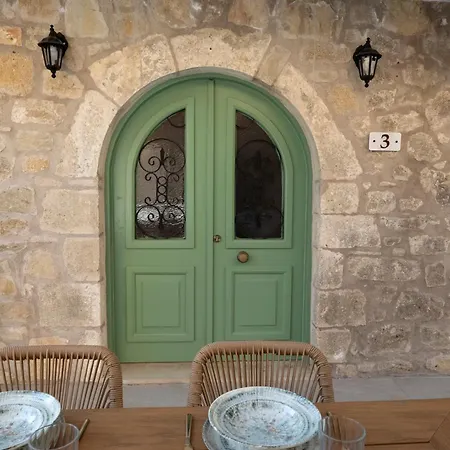 Dervisia Stonehouse 3 Apartmán