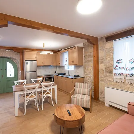 Apartmán Dervisia Stonehouse 3 *